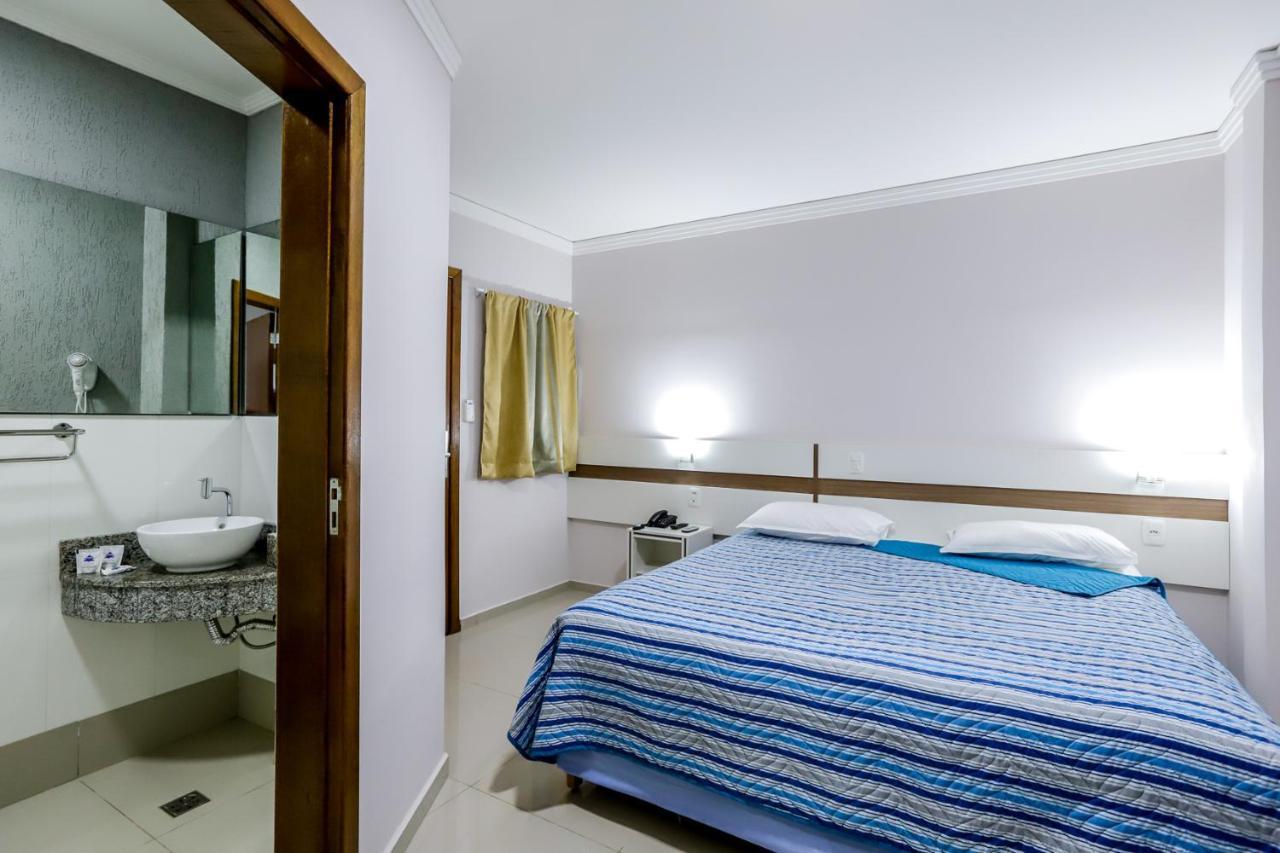 Hotel Trevita Foz Фос ду Игуасу Екстериор снимка